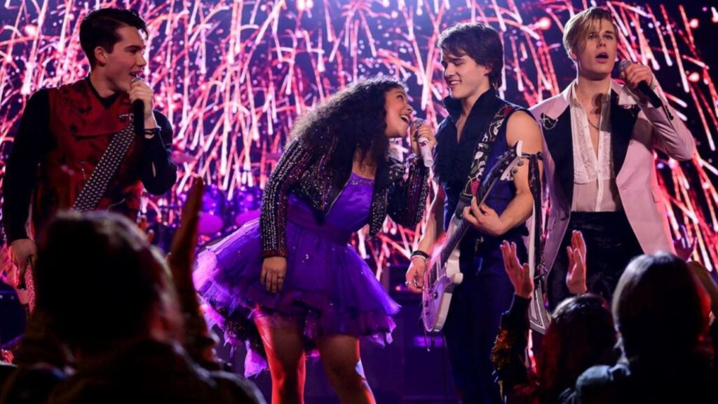 ‘Julie And The Phantoms’- The Stage World Tour Will Be Saving The Netflix Show